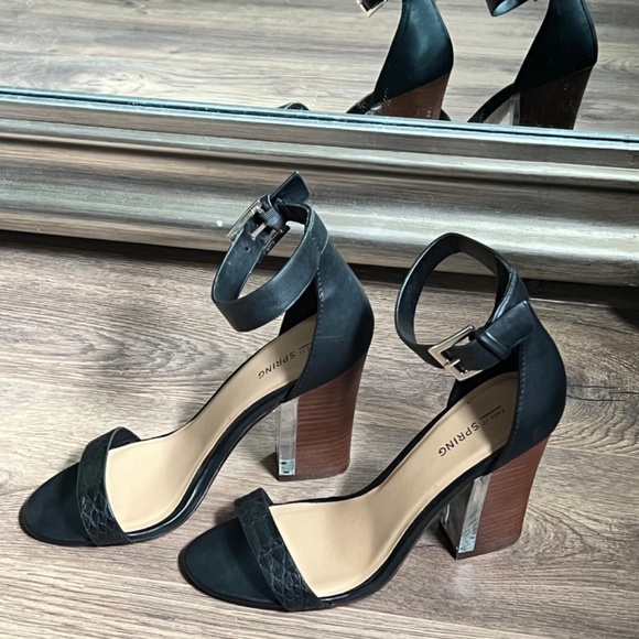 Spring Perfect Condition Block Sandal Heel - Picture 2 of 2